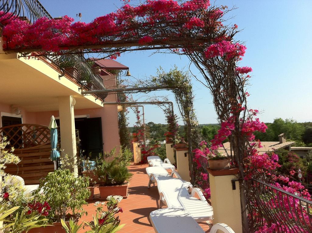 Hotel Domus De Janas Sul Mare Bari Sardo Exterior foto