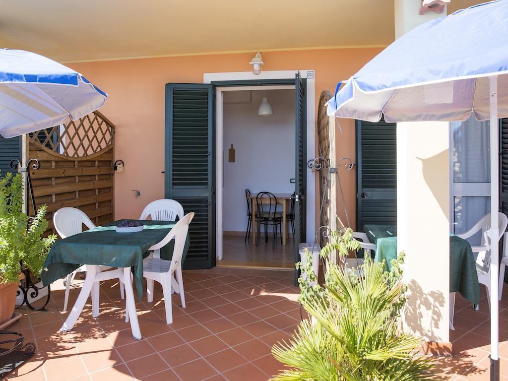 Hotel Domus De Janas Sul Mare Bari Sardo Exterior foto